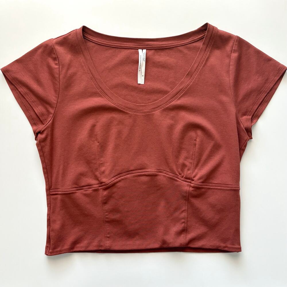 Anthropologie Cropped Short Sleeve Top in Rust Size Medium Basic Casual Feminine